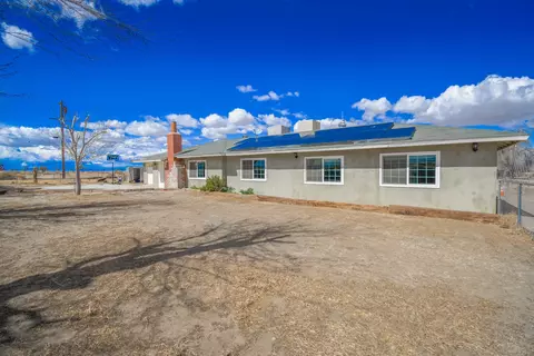 8503 Avenue J E, Lancaster, CA 93535 photo 2