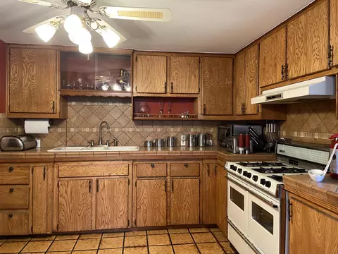 607 Sloan Ave N, Compton, CA 90221 photo 3