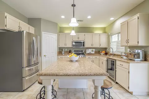 2775 Chaplin Dr, Lancaster, CA 93536 photo 21