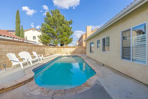 2775 Chaplin Dr, Lancaster, CA 93536 photo 7