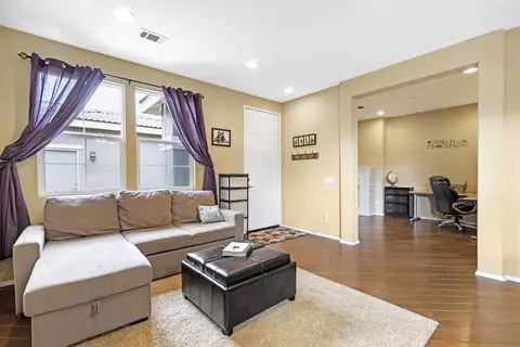 1351 Clasico Dr, Tehachapi, CA 93561 photo 4