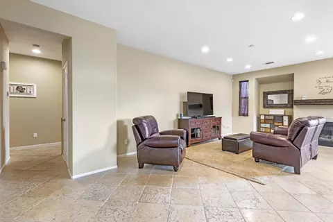1351 Clasico Dr, Tehachapi, CA 93561 photo 7