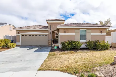 1351 Clasico Dr, Tehachapi, CA 93561 photo 2