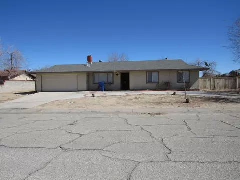 41026 166th St, Lancaster, CA 93535 photo 2