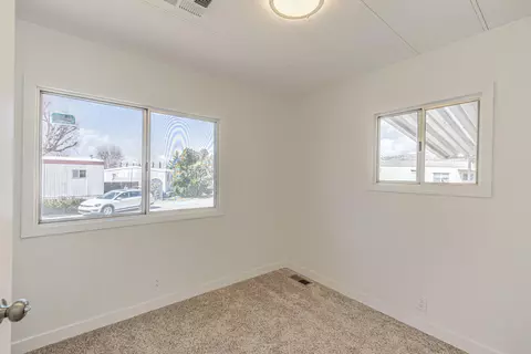 333 Dennison Rd #52, Tehachapi, CA 93561 photo 11