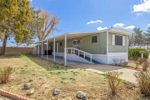 333 Dennison Rd #52, Tehachapi, CA 93561 photo 1