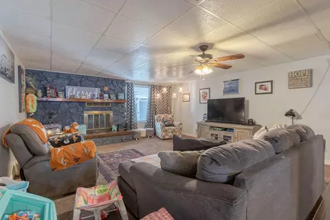 458 E Lingard St E, Lancaster, CA 93535 photo 12