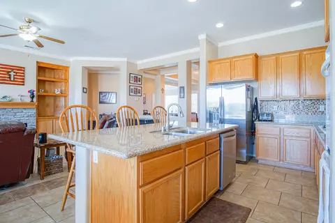 41606 Firenze St, Lancaster, CA 93536 photo 21