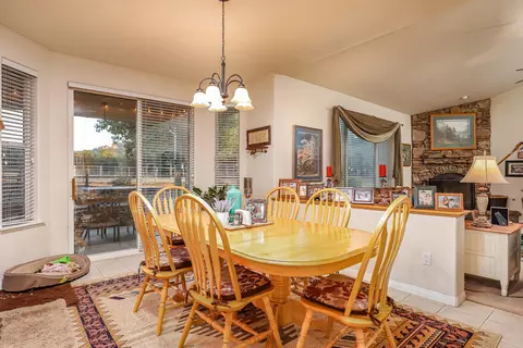 26921 Columbia Way, Tehachapi, CA 93561 photo 9