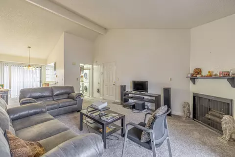 44430 15th St #7, Lancaster, CA 93535 photo 2