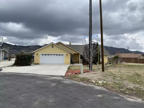 18141 Ghost Town St, Tehachapi, CA 93561 photo 6