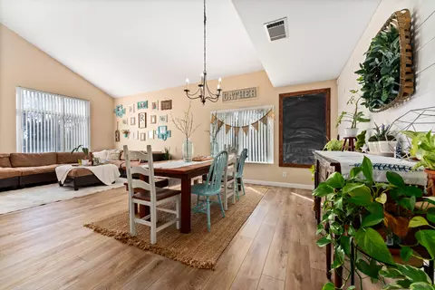 42235 Brighton St, Lancaster, CA 93536 photo 8