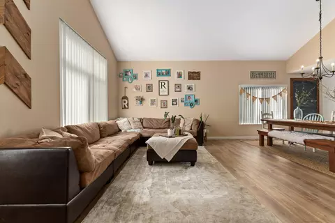 42235 Brighton St, Lancaster, CA 93536 photo 6