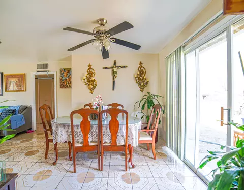 38654 21st St E, Palmdale, CA 93550 photo 3