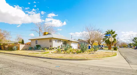 38654 21st St E, Palmdale, CA 93550 photo 8