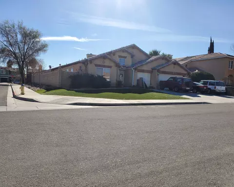 12811 Cimarron Way, Victorville, CA 92392 photo 1