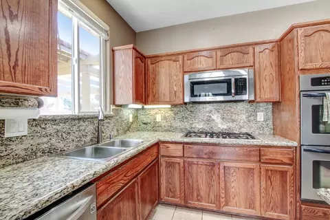3631 Avenue K E, Lancaster, CA 93535 photo 4