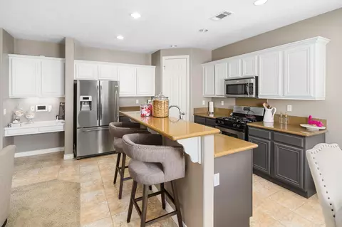 1733 Imperial St, Lancaster, CA 93534 photo 8
