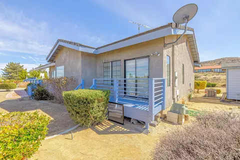 31713 157th St E, Llano, CA 93544 photo 4