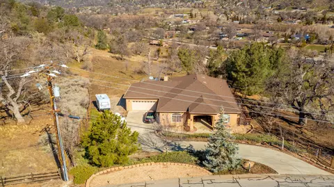 26621 Brian Pl, Tehachapi, CA 93561 photo 3
