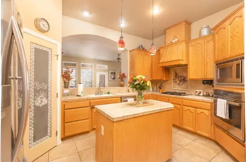 26621 Brian Pl, Tehachapi, CA 93561 photo 4
