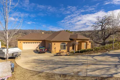 26621 Brian Pl, Tehachapi, CA 93561 photo 1