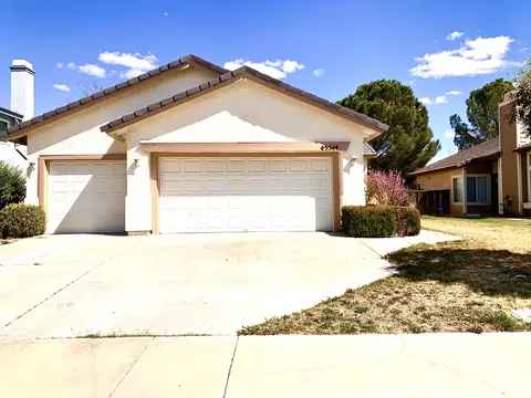 45544 Pickford Ave, Lancaster, CA 93534 photo 2