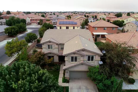 2809 Avenue J4 E, Lancaster, CA 93535 photo 2