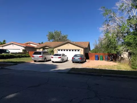 44433 Foxton Ave, Lancaster, CA 93535 photo 2