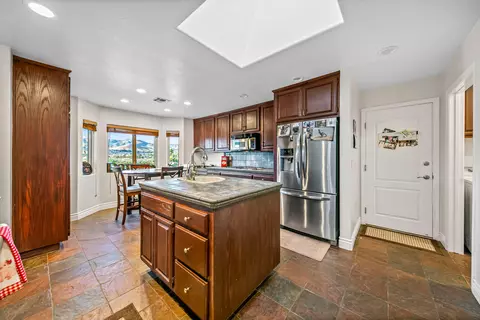 2507 Trails End Rd, Acton, CA 93510 photo 11