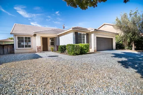 38659 37th St E, Palmdale, CA 93550 photo 2