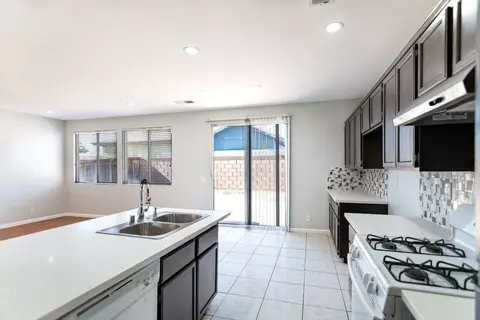38659 37th St E, Palmdale, CA 93550 photo 13