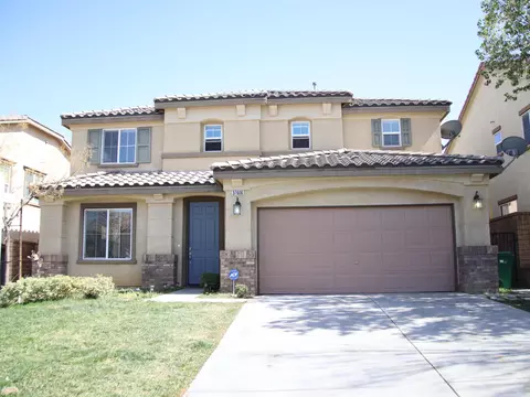 37606 Ruby Red Ln, Palmdale, CA 93551 photo 2