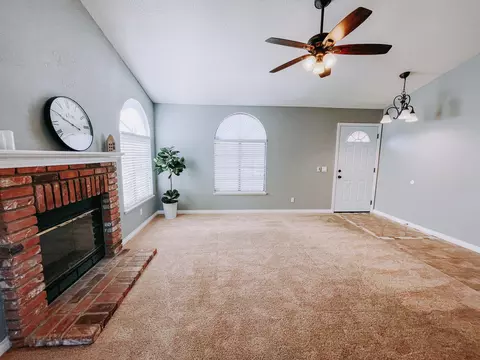 43030 Flag St, Lancaster, CA 93536 photo 5