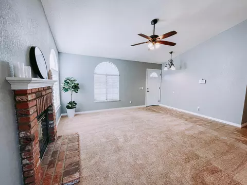 43030 Flag St, Lancaster, CA 93536 photo 6