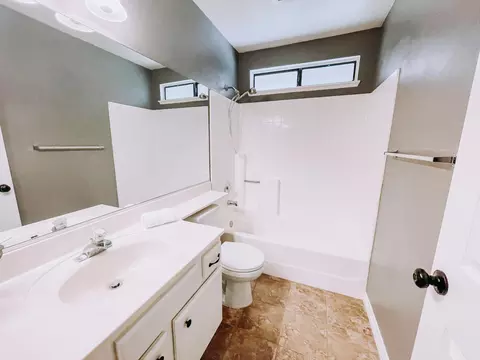 43030 Flag St, Lancaster, CA 93536 photo 12