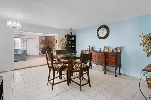 45502 Lorimer Ave, Lancaster, CA 93534 photo 4