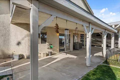 3840 Jonathon Ct, Lancaster, CA 93536 photo 22