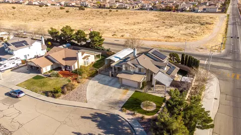 3840 Jonathon Ct, Lancaster, CA 93536 photo 32