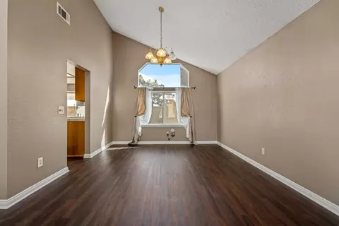 3840 Jonathon Ct, Lancaster, CA 93536 photo 7