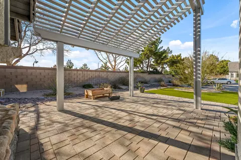3840 Jonathon Ct, Lancaster, CA 93536 photo 4