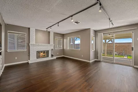 3840 Jonathon Ct, Lancaster, CA 93536 photo 9