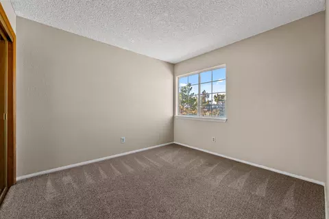 3840 Jonathon Ct, Lancaster, CA 93536 photo 16