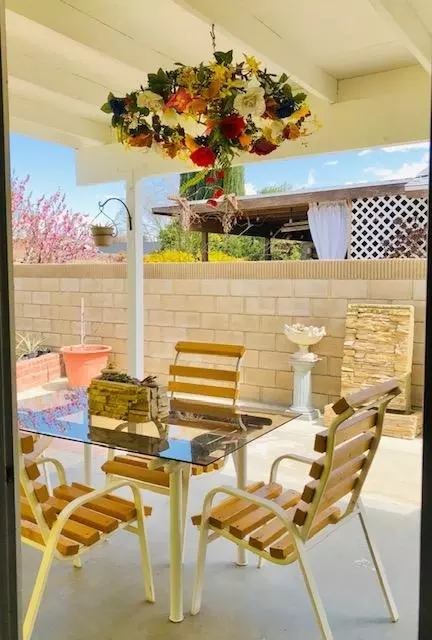 1043 Herzel Ave, Lancaster, CA 93535 photo 18