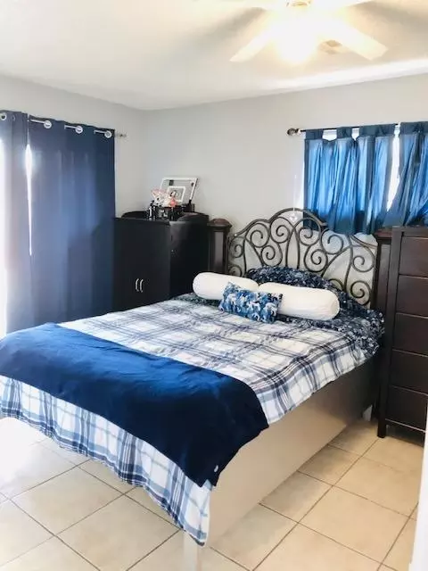 1043 Herzel Ave, Lancaster, CA 93535 photo 15