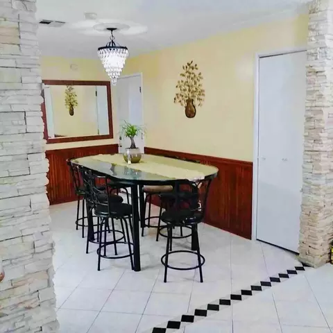 1043 Herzel Ave, Lancaster, CA 93535 photo 5