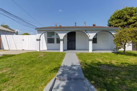 4915 San Luis St E, Compton, CA 90221 photo 4