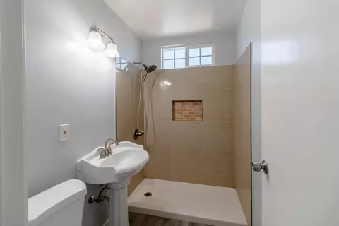 4915 San Luis St E, Compton, CA 90221 photo 7