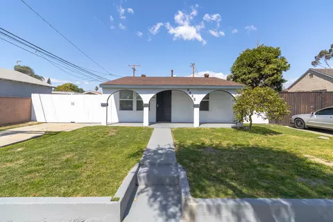 4915 San Luis St E, Compton, CA 90221 photo 1
