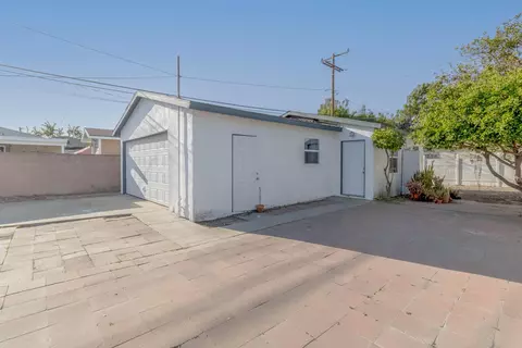 4915 San Luis St E, Compton, CA 90221 photo 14